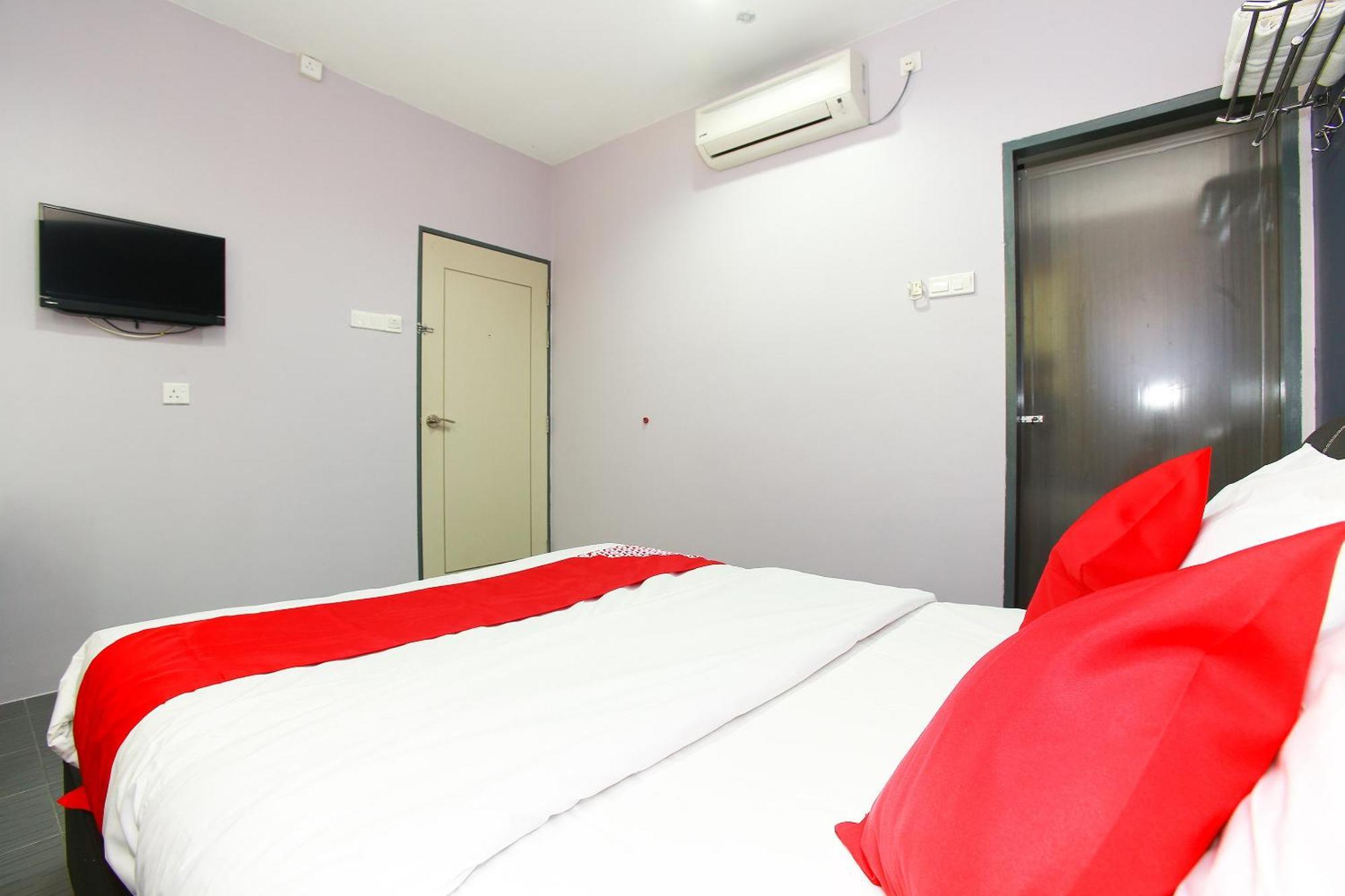 Oyo 89332 De Hotel Teluk Intan Zewnętrze zdjęcie