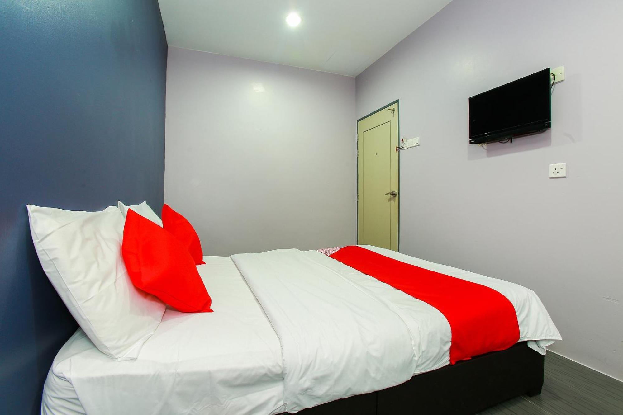Oyo 89332 De Hotel Teluk Intan Zewnętrze zdjęcie